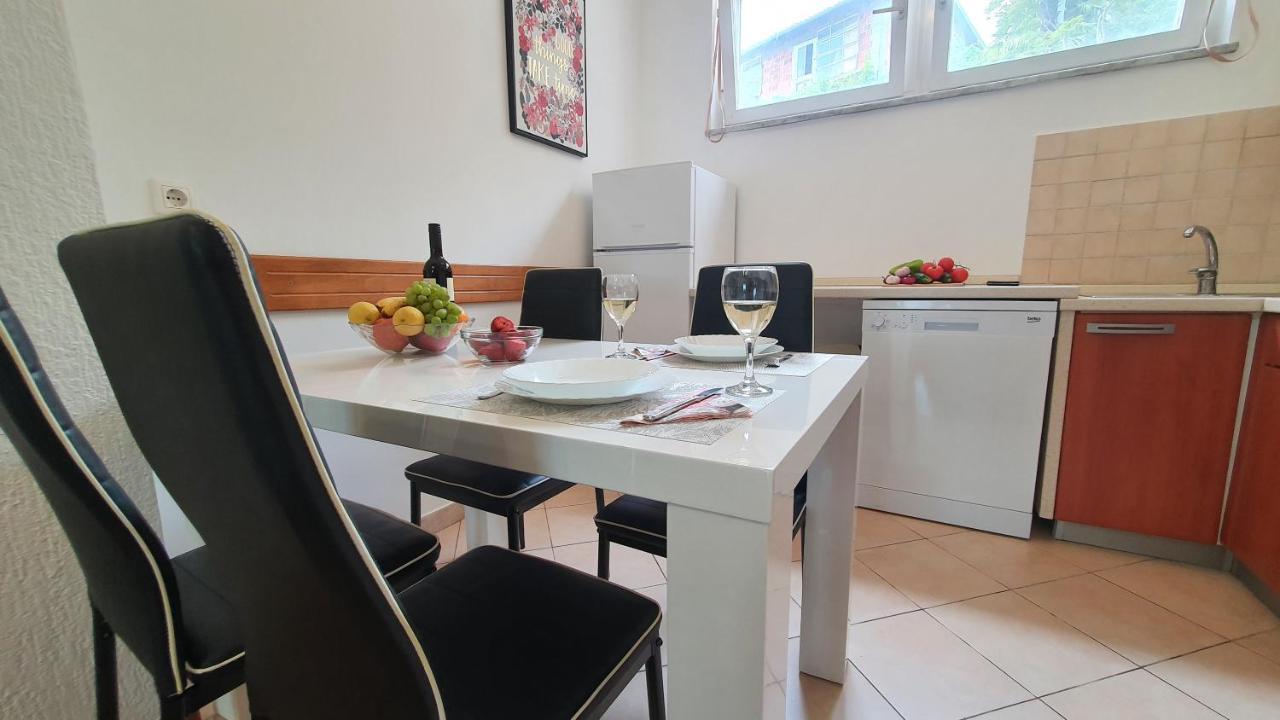 Apartments Anamarija Opatija Extérieur photo